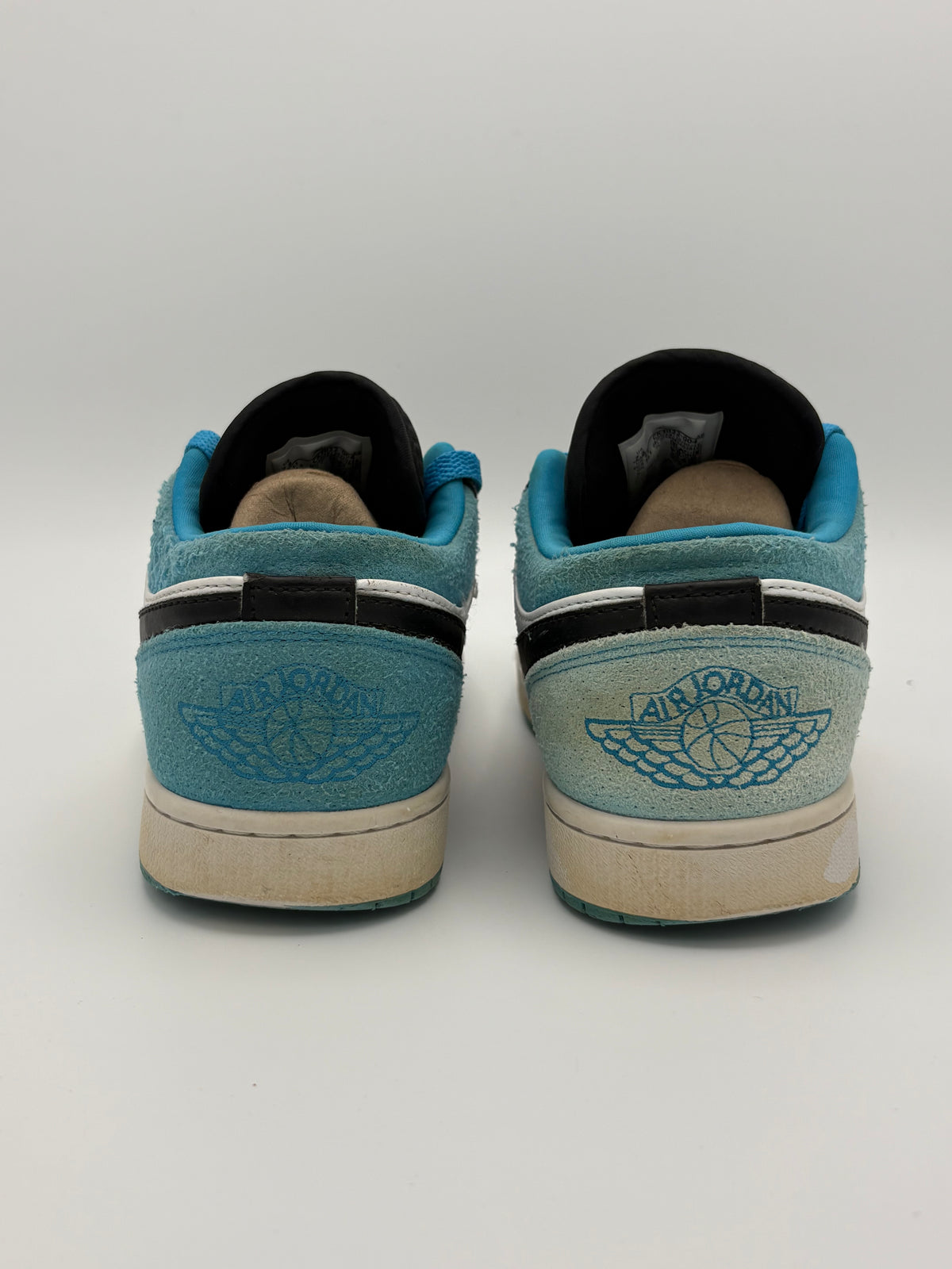 Nike Air Jordan 1 Low SE Laser Blue