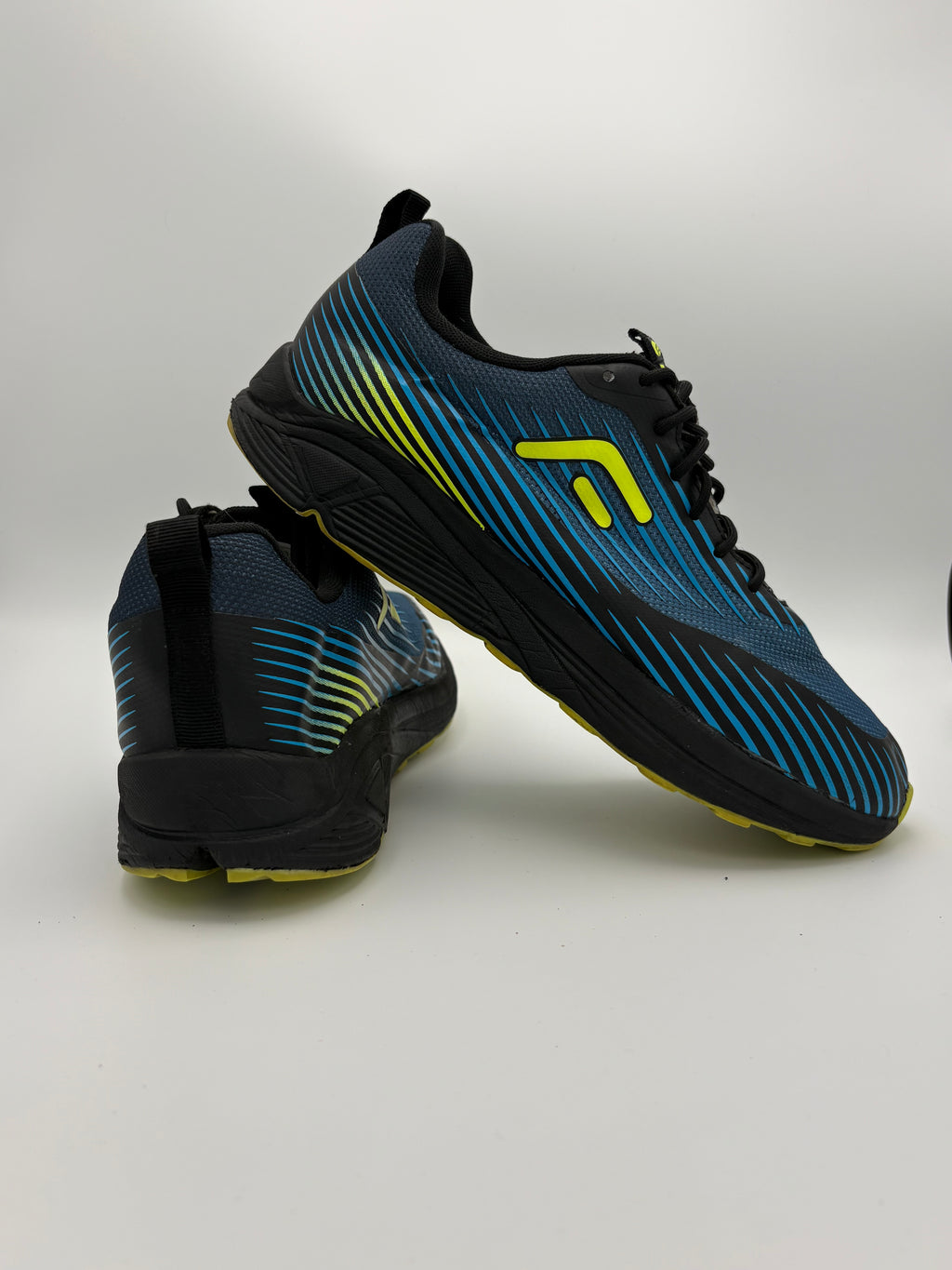 FitVille Men’s Wide Fit Trail Running Shoe