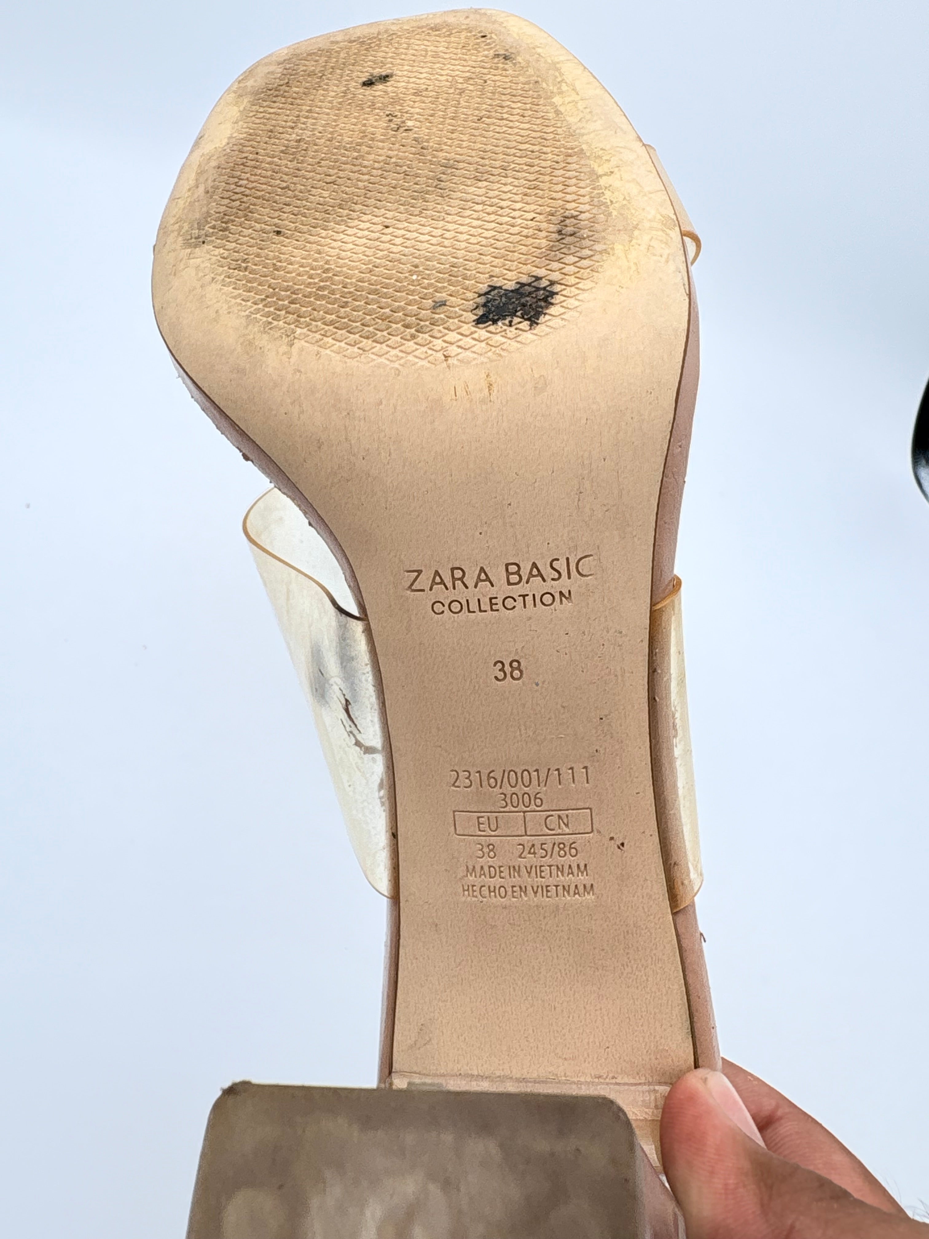 Zara Basic
