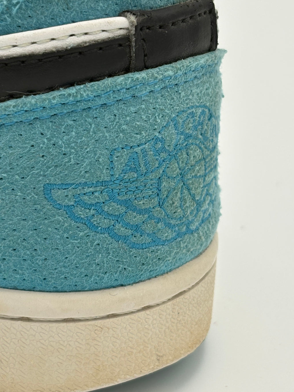 Nike Air Jordan 1 Low SE Laser Blue