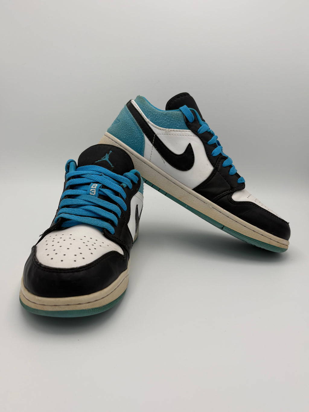 Nike Air Jordan 1 Low SE Laser Blue